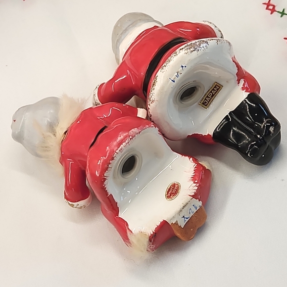 Vtg 1950's Santa & Mrs. Claus Salt & Pepper Shakers - Picture 8 of 12